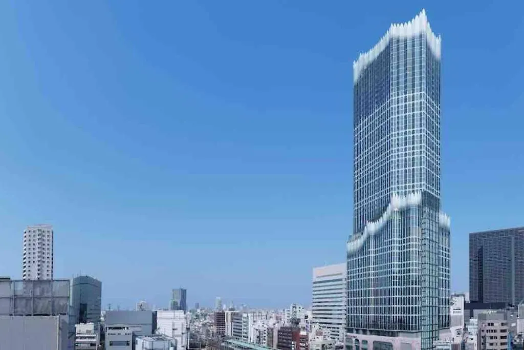 新宿中心地歌舞伎町紧邻伊势丹电器城免费wi-Fi。 Tokyo 0*,  Japan